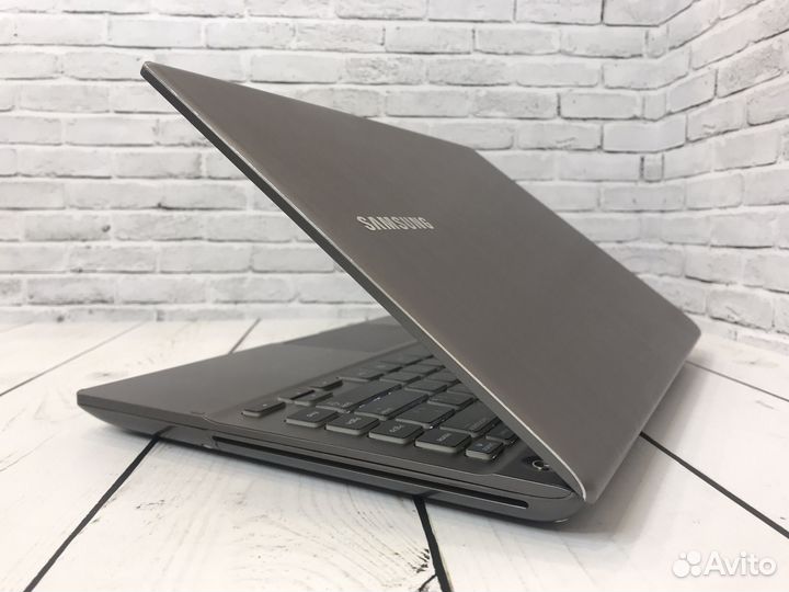 Быстрый ноутбук Samsung i5/SSD/гарантия