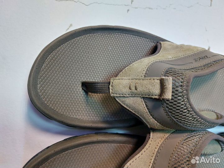 Сандалии teva 47, новые