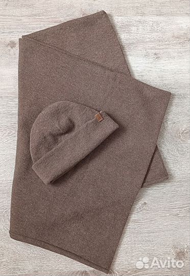 Комплект шапка и шарф женские