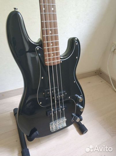 Бас гитара fender squier affinity