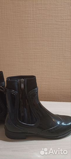 Сапоги резиновые женские 38 размера