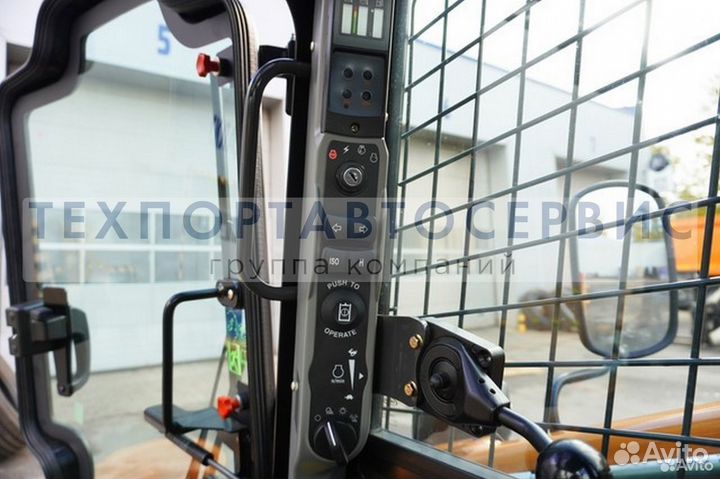 Мини-погрузчик CASE SV250B, 2023