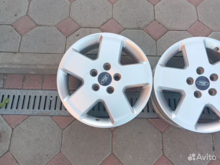 Диски литые Ford r 15 5x108