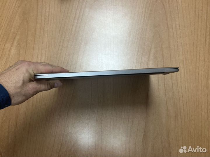 Apple macbook pro 13 2020 16gb 256gb touch bar