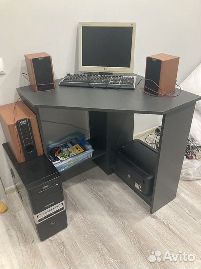 Стол