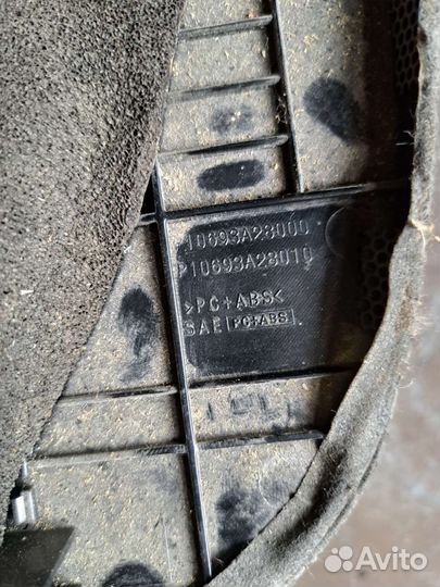 Накладка торпеды Nissan Fuga