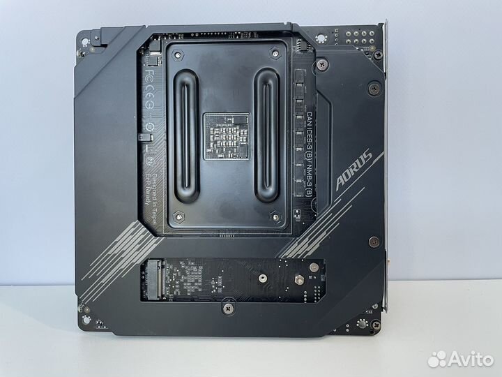 Aorus x570i Pro Wi Fi