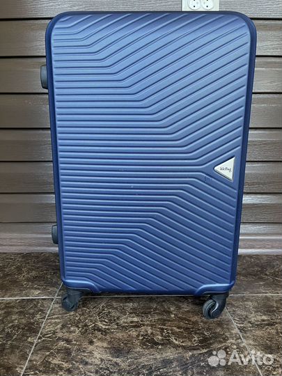 Чемодан на колесах