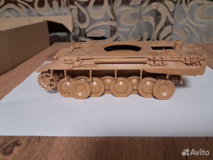 Модель танка Пантера T-V