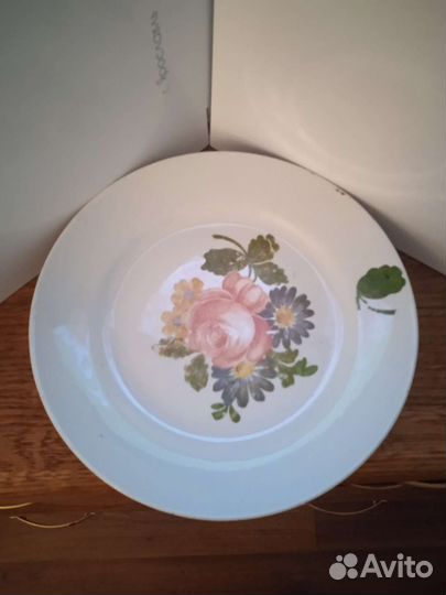 Фарфоровая тарелка Песочное 1950 год