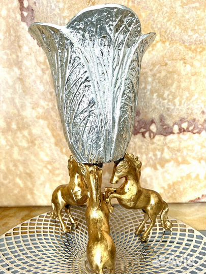 Ваза из бронзы