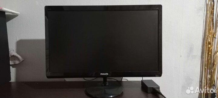 Монитор Philips