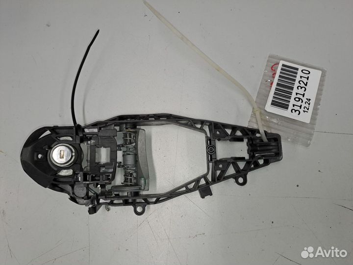 Кронштейн ручки двери задней правой BMW 5 G30 F90 2016