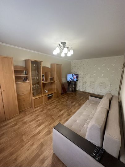 2-к. квартира, 53 м², 3/9 эт.