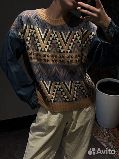 Свитер женский