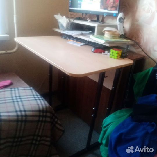 Стол и стул-школьная парта