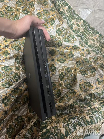 Sony PS4 pro 1tb
