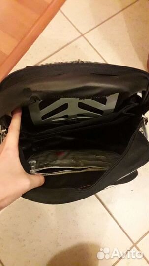 Школьный рюкзак с жесткой ортопедической спинкой