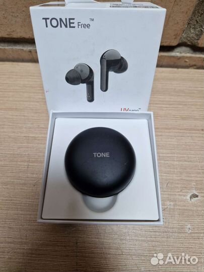 Беспроводные наушники LG Tone Free FN6