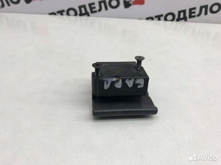 Ручка бардачка Daihatsu Gran Move 2000 г