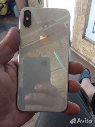 iPhone X, 64 ГБ