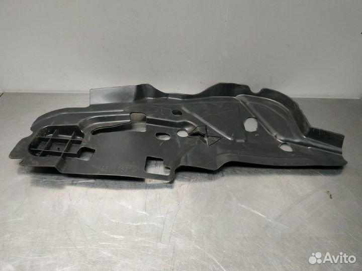 Шумоизоляция пола правая Jeep Grand Cherokee WK2