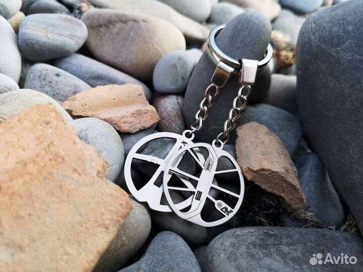 Брелок катушка deus equinox