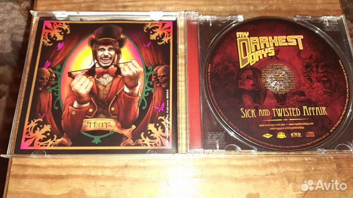 My Darkest Days ''Sick And Twisted Affair'' (2012)