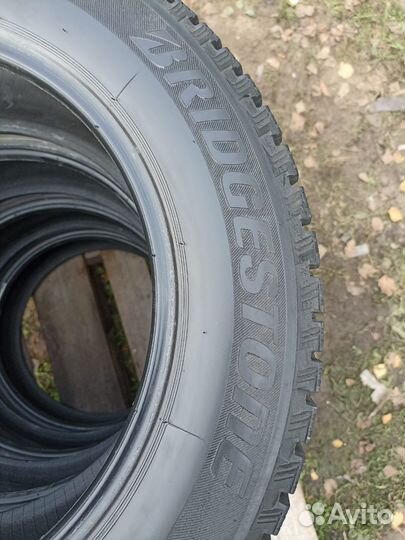 Bridgestone Blizzak Spike-01 185/65 R15