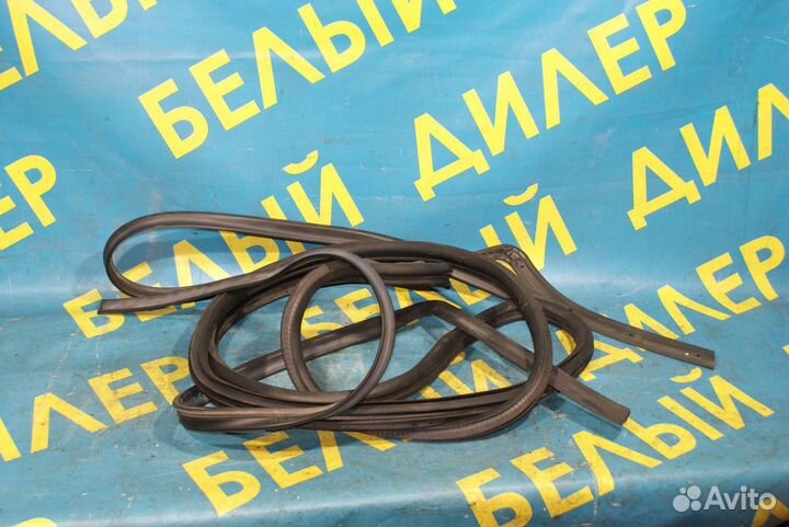 Уплотнитель Opel Corsa D