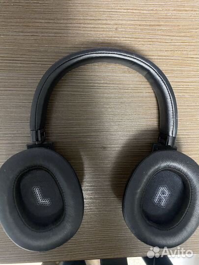 Беспроводные наушники jbl