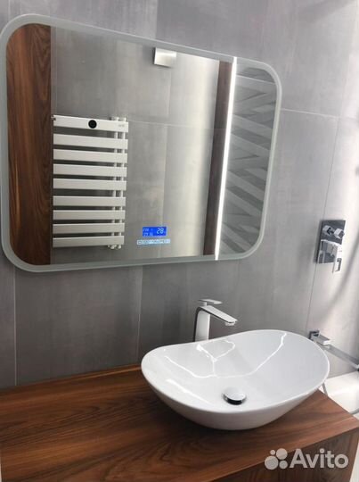 Зеркало с подсветкой и музыкой в ванную