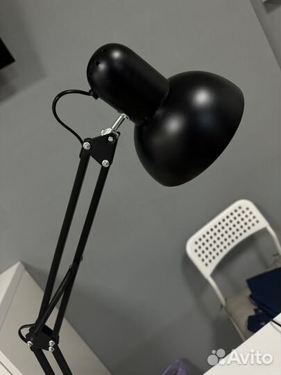 Лампа настольная