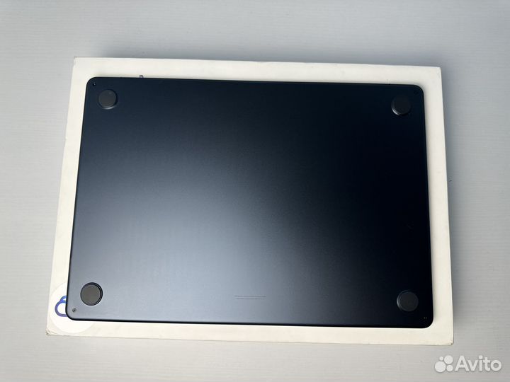 MacBook Air 15 2023 M2 256Gb Midnight, 38 циклов