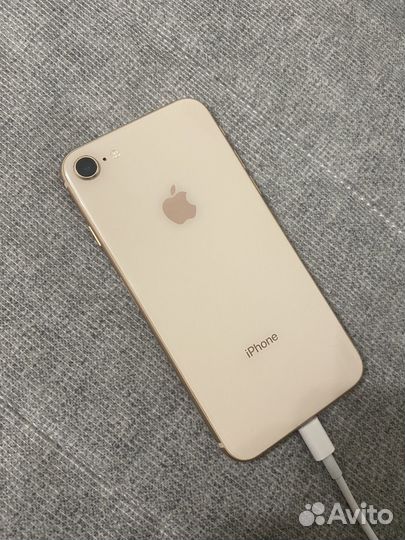 iPhone 8, 64 ГБ