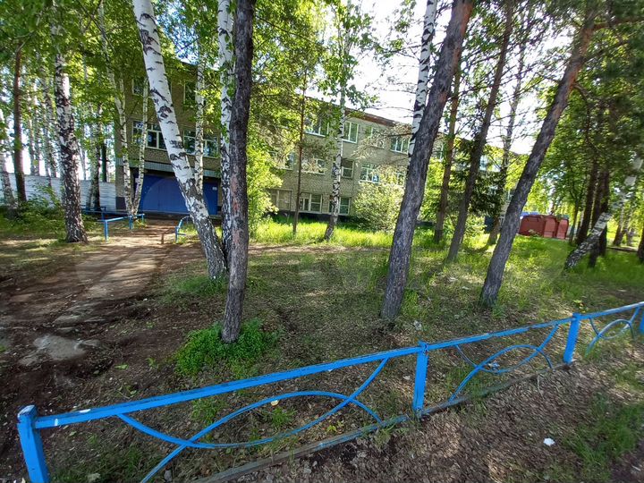 Помещение свободного назначения, 303 м²