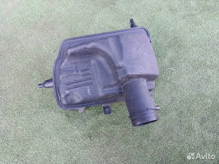 Корпус воздушного фильтра Nissan X-Trail T31 2.0