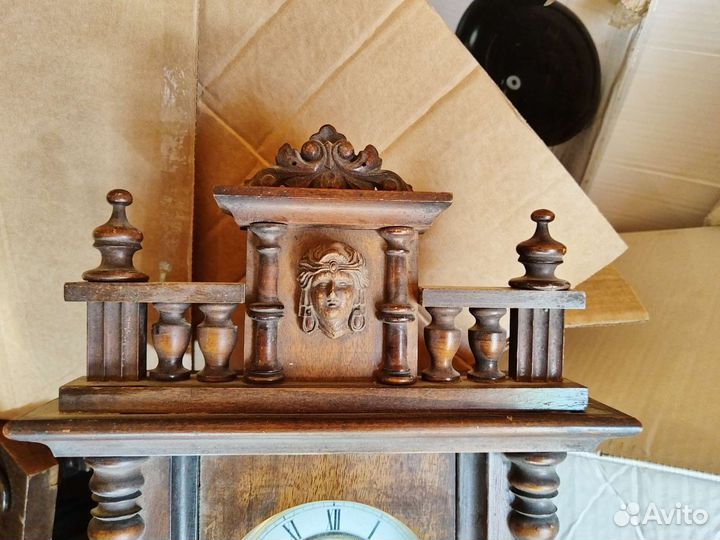 Часы настенные старинные. Мини