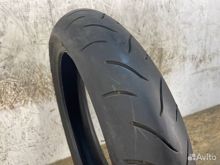 Мото шины 120 70 R17 Bridgestone