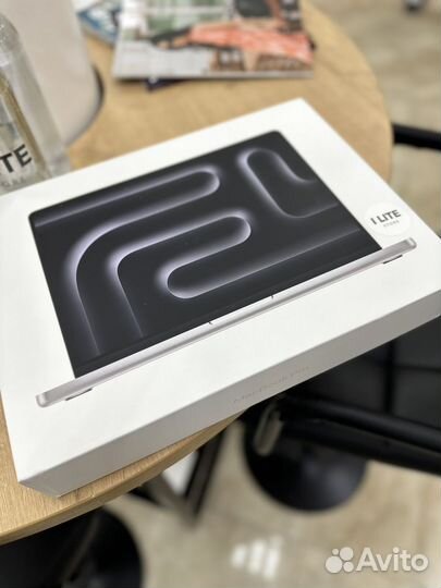 MacBook Pro 16 M3 36GB 1TB