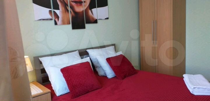 2-к. квартира, 52 м², 1/9 эт.