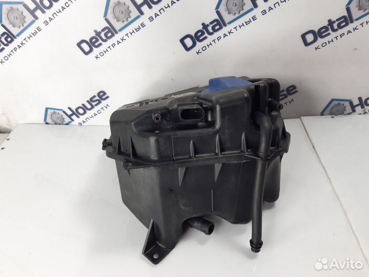 Бачок расширительный Volkswagen Touareg