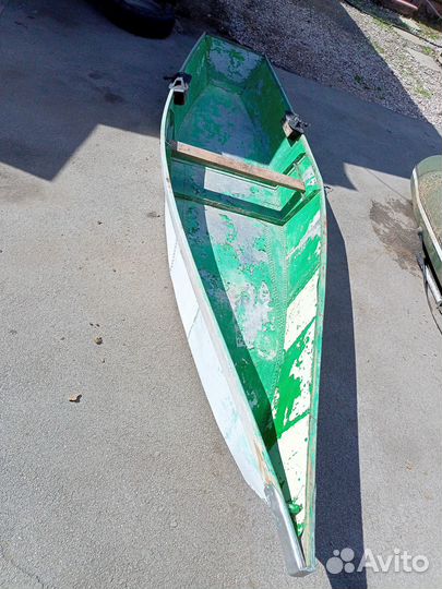 Алюминиевая плоскодонная лодка для охоты