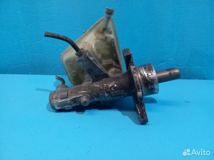 Главный тормозной цилиндр Mercedes-Benz C-Class