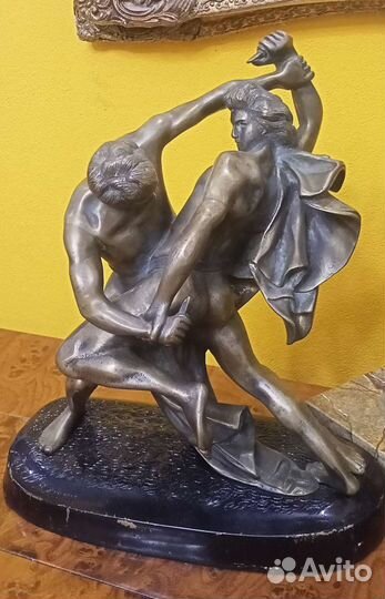 Скульптуры бронза