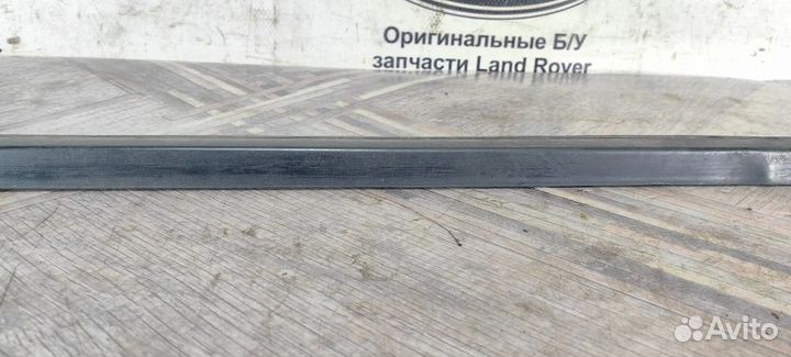 Молдинг стекла правый Land Rover Freelander 2 2.2