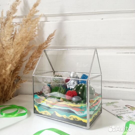 Флорариум с кактусами и Космонавтом