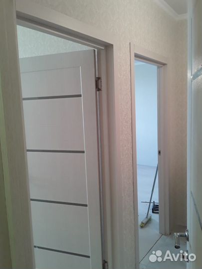 Установка межкомнатных дверей