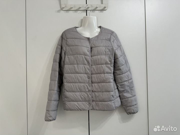 Легкая куртка женская 40-42 размер
