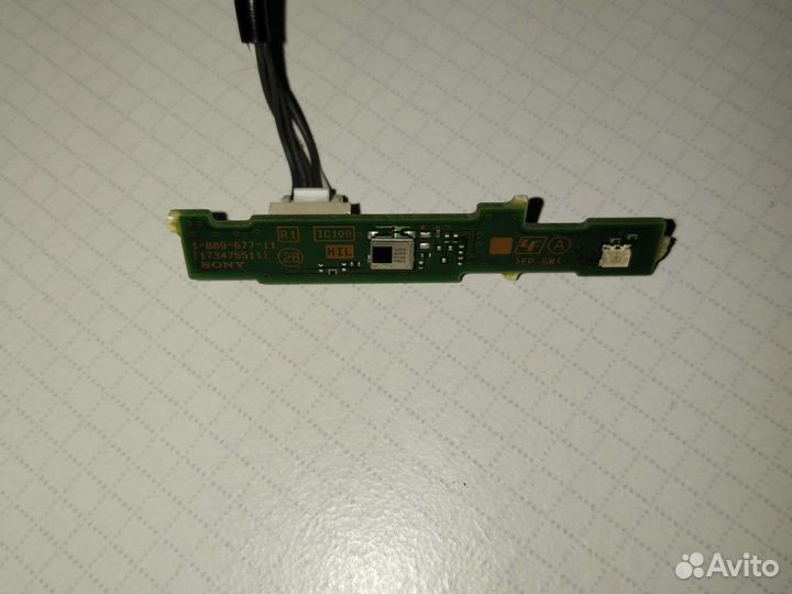 Ик-датчик p/n :1-889-677-11 (173475511)